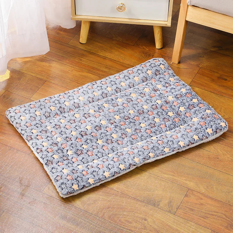 Flannel Pet Sleeping Mat – Thick Dog & Cat Bed